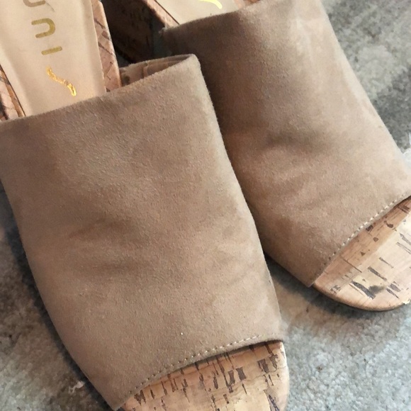 Super comfy faux suede open toe heeled mules - Picture 2 of 6